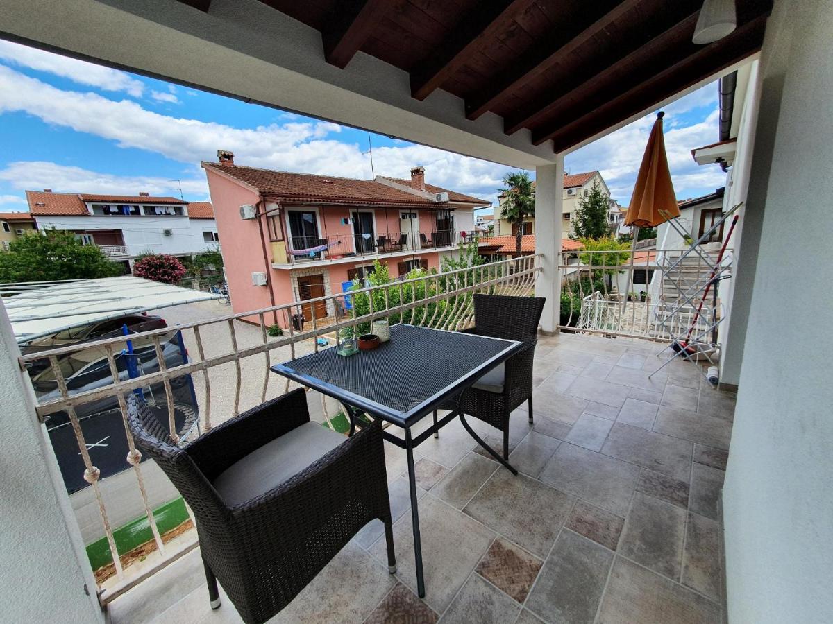 Apartments Mia 2 Ровинь Экстерьер фото